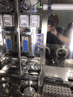 Hot Chamber Nuclear Medicine Equipment with Nuclear Radiation Protection and Stainless Steel Color Nuclear Safety