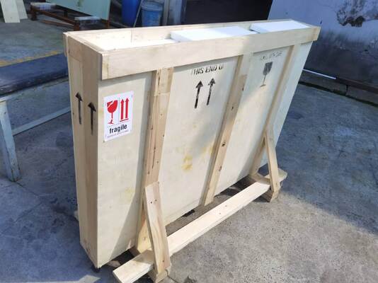 Fine-Edged Polished X-Ray Lead Glass Panels with 30~60% Lead Oxide for Radiation Barrier Use