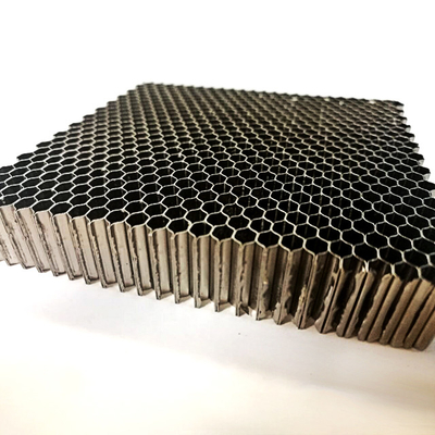 Rf Cage Ventilation de nid d'abeille Flux d'air élevé Baisse de pression Résistance à la corrosion
