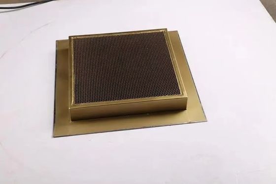 Panneaux d'aération de guidage d'ondes cellulaires en aluminium dotés d'un débit d'air supérieur