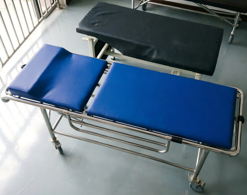 Taille standard 1920x630x720mm élastique IRM non magnétique avec 240 kg de capacité de charge maximale et facile à nettoyer alliage d'aluminium non magnétique