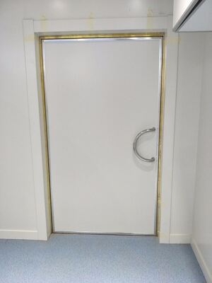 Fenêtre à écran RF ouverte manuelle ou automatique avec une capacité de feu allant jusqu'à 90 minutes et une efficacité de blindage de 100 dB