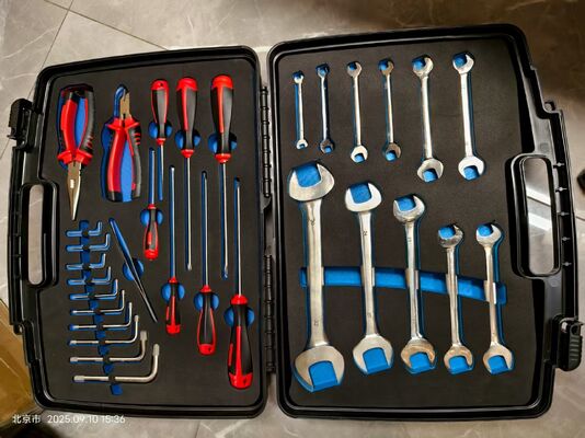 Kit d'outils non magnétiques de haute durabilité équipé d'outils en titane et d'un boîtier en plastique dur assurant la sécurité dans les zones sensibles au magnétique