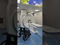 Fauteuil roulant se pliant médical dans Dr. Room de Mri Ct